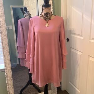 REDUCED ‼️ Lulu’s Shift Dress